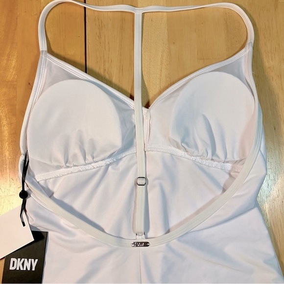 DKNY Women's Standard Elastic Strap White One Piece Swimsuit XL Beach, pool cute - Picture 11 of 13